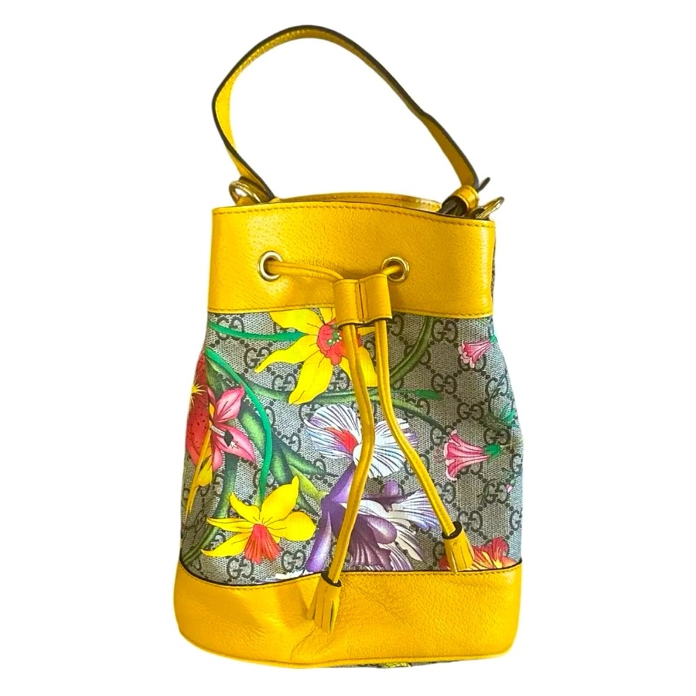 SOLD!!
Gucci RARE Bucket Bag